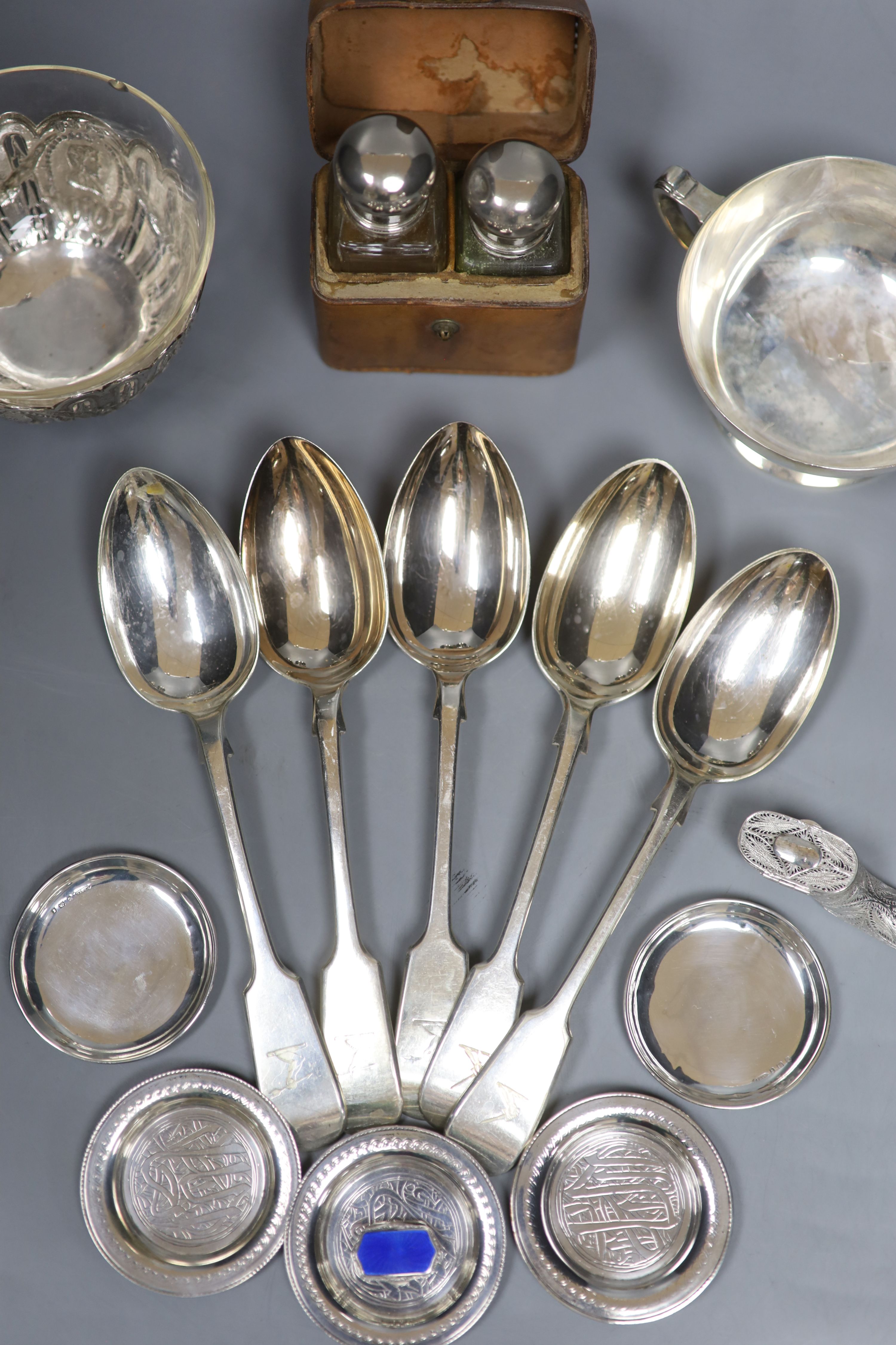 Mixed silver and plate.